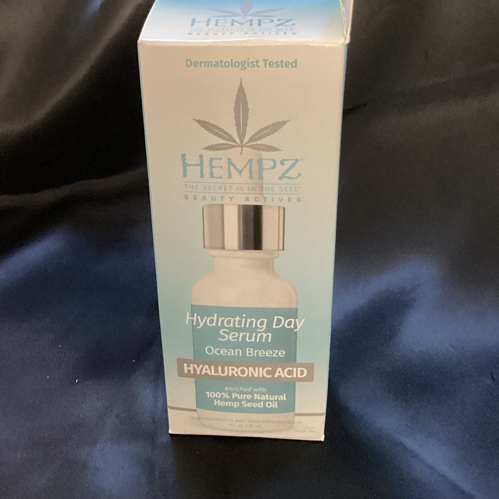 Hempz Hydrating Serum NIB